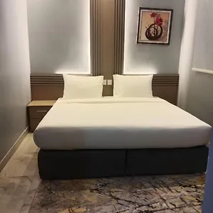 احجز هنا