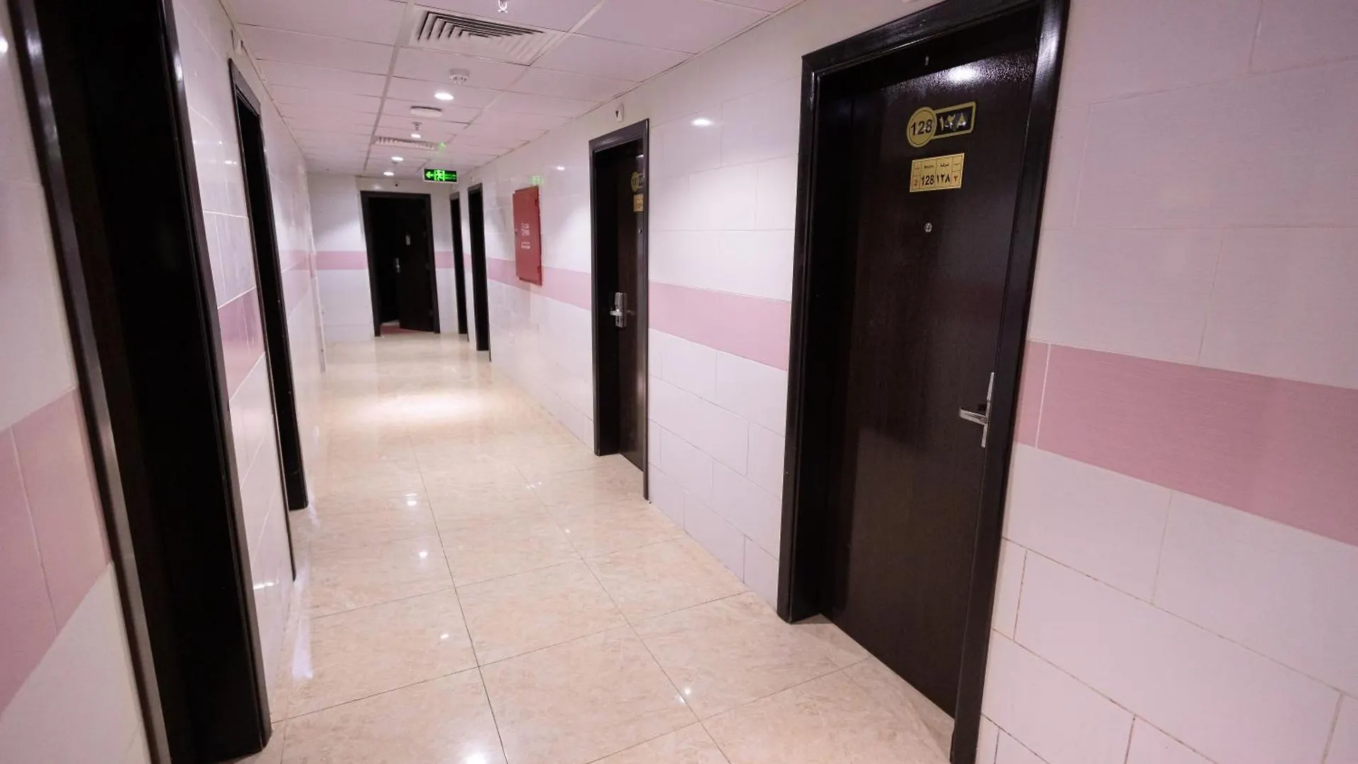 Appartement فنـــــــدق الزائـــــــــــــــــريــن 1 à La Mecque 0*,